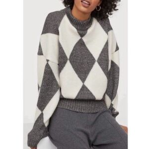 Pringle of Scotland x H&M Diamond Argyle Print Mock Neck Sweater in Grey Cream